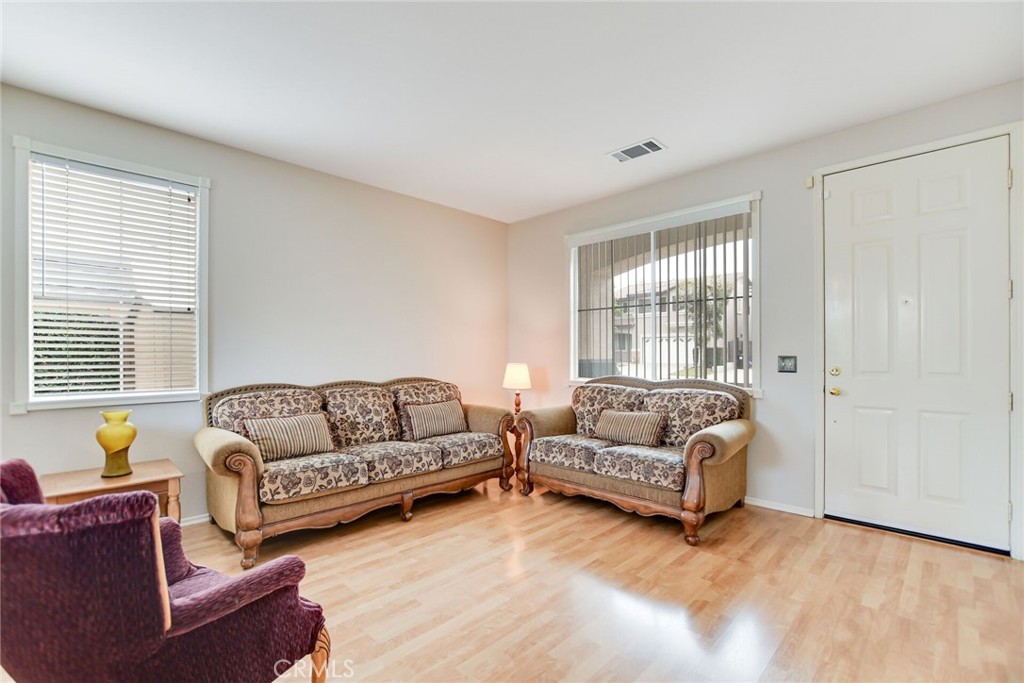 5744 Tamarisk Way