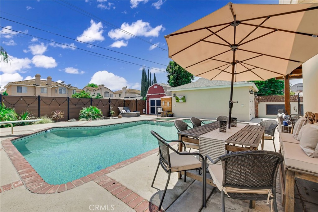 1720 E Walnut Creek Parkway