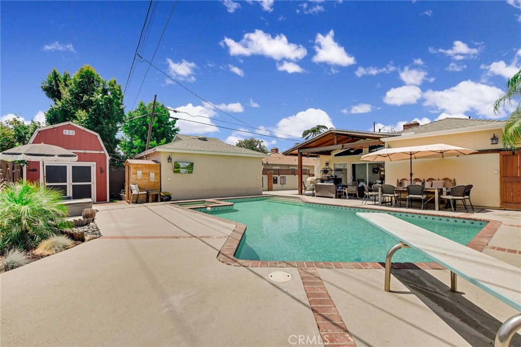 1720 E Walnut Creek Parkway