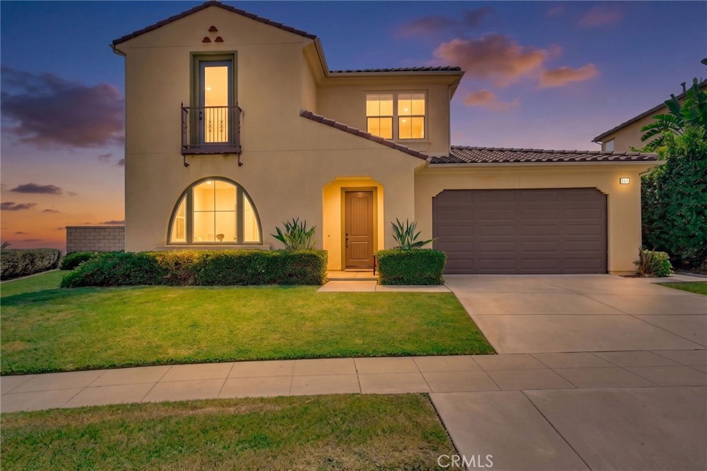 864 E Manresa Drive