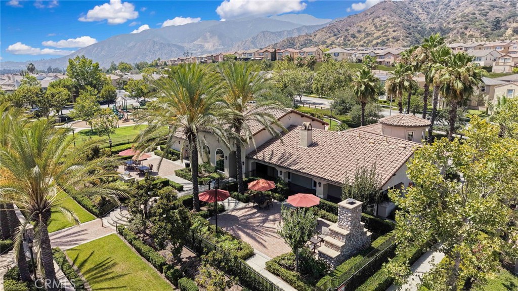 864 E Manresa Drive