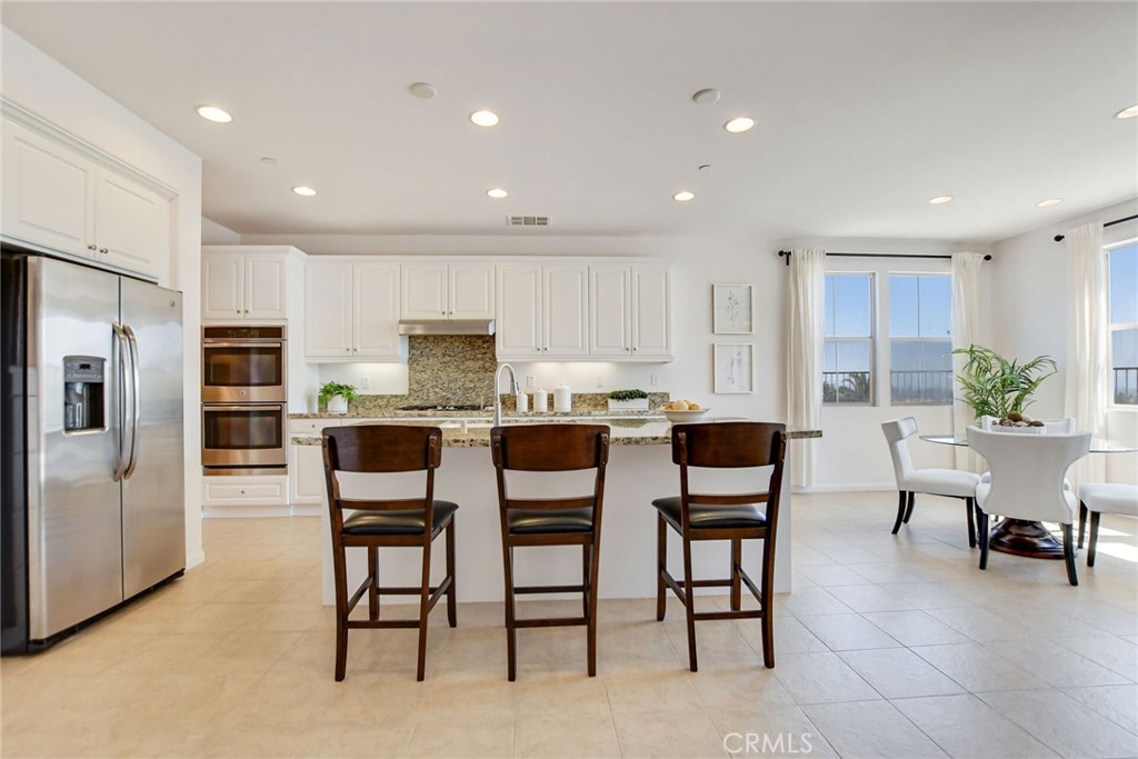 864 E Manresa Drive
