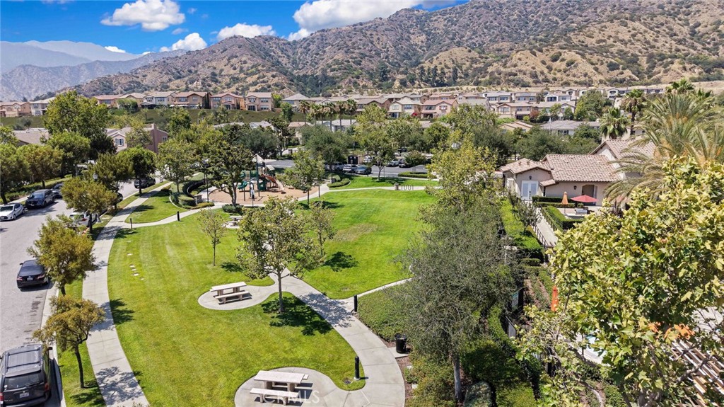 864 E Manresa Drive