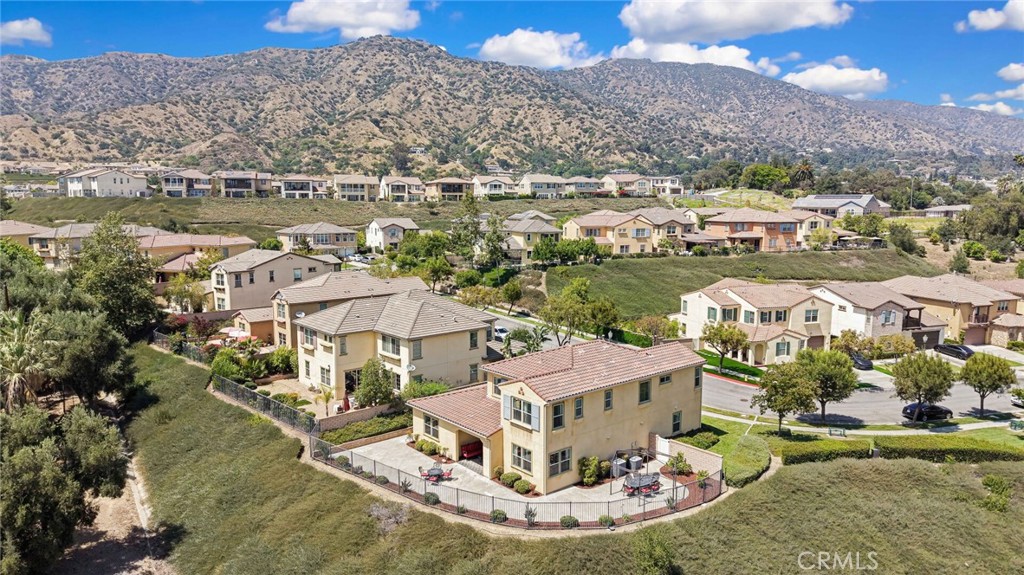 864 E Manresa Drive
