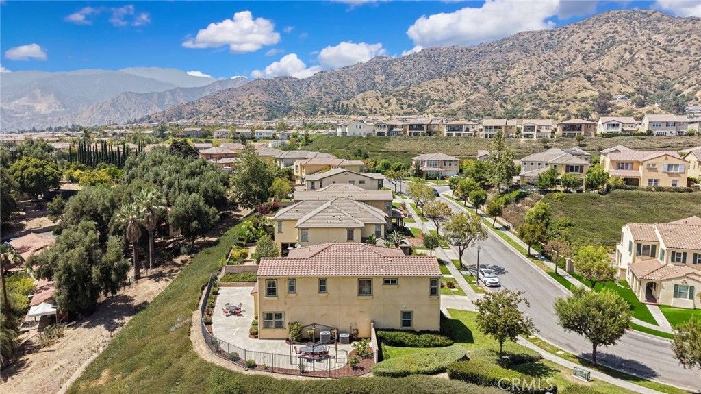 864 E Manresa Drive