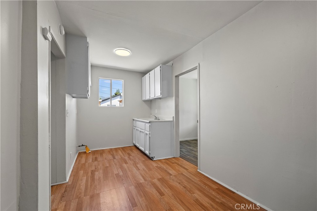 157 N Alameda