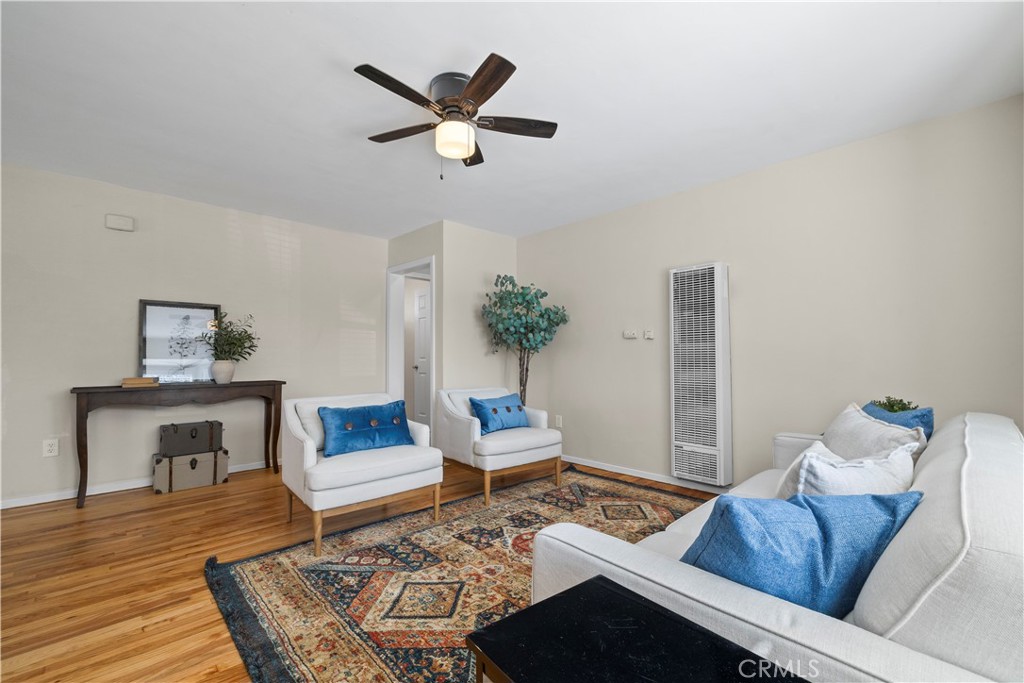 157 N Alameda