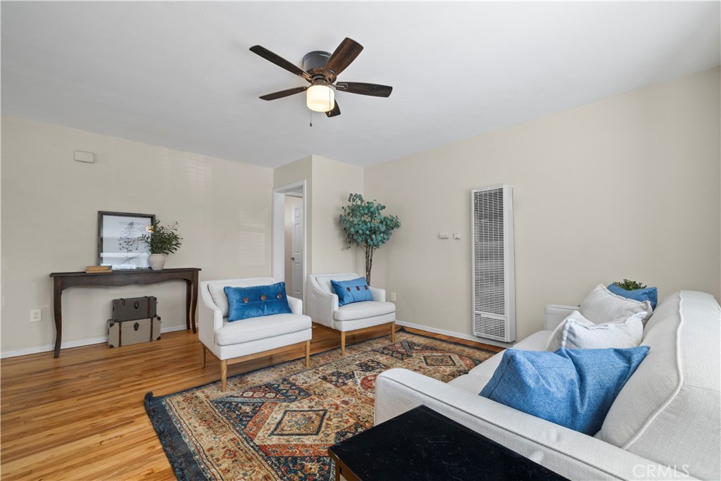 157 N Alameda Avenue