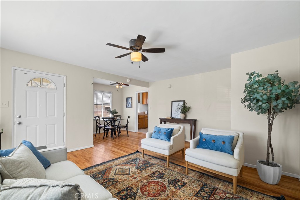 157 N Alameda Avenue
