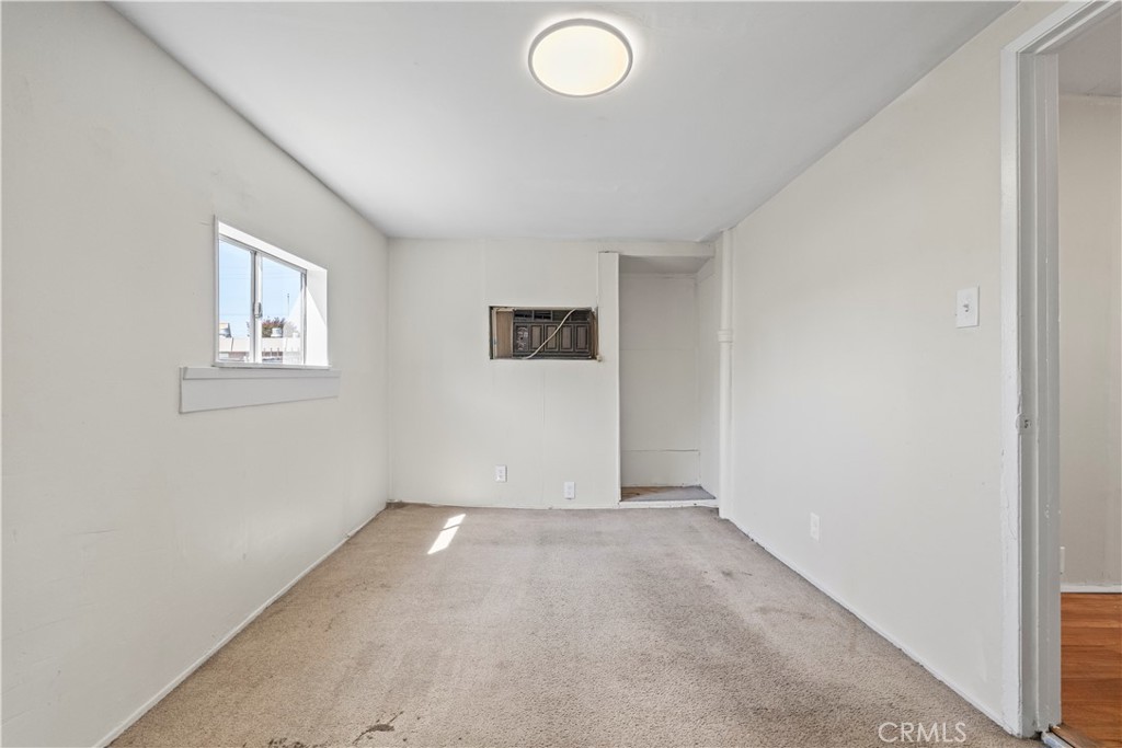 157 N Alameda Avenue
