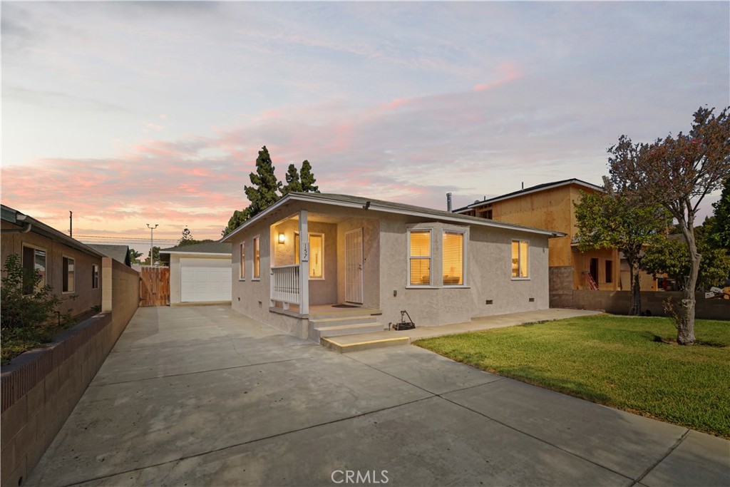 157 N Alameda Avenue