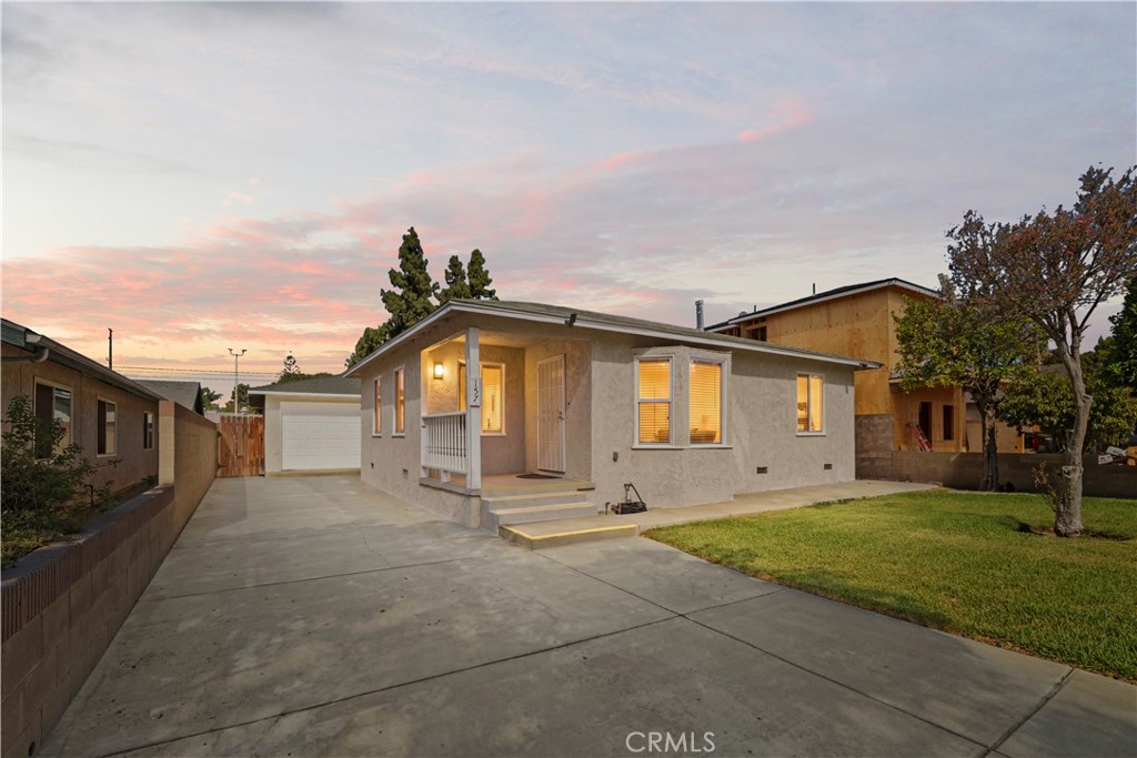 157 N Alameda Avenue