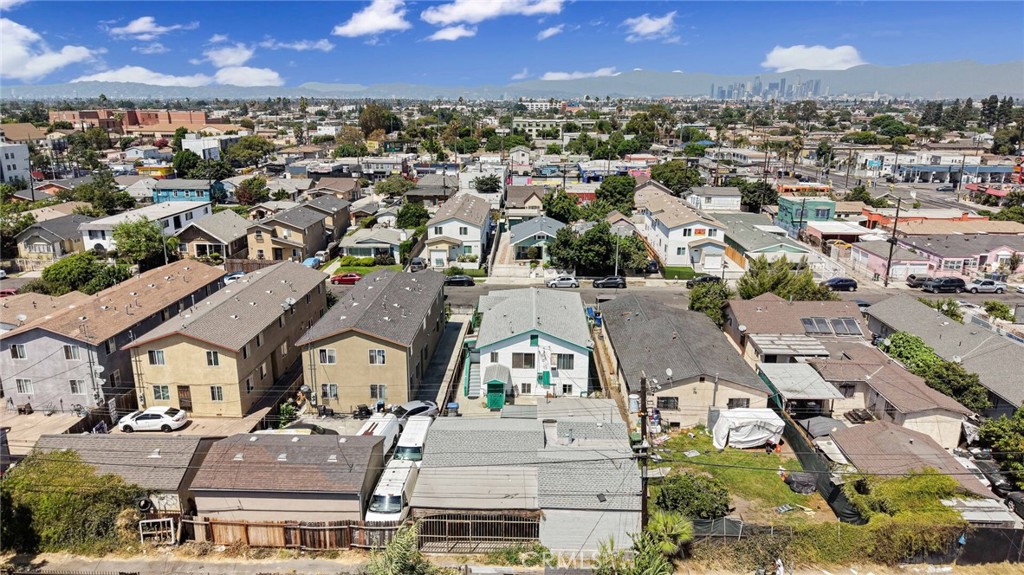 828 W 73rd Street
