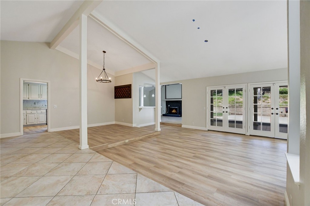 2123 Golden Hills