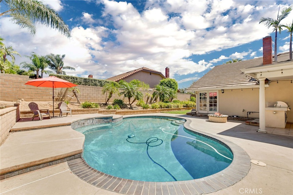 2123 Golden Hills