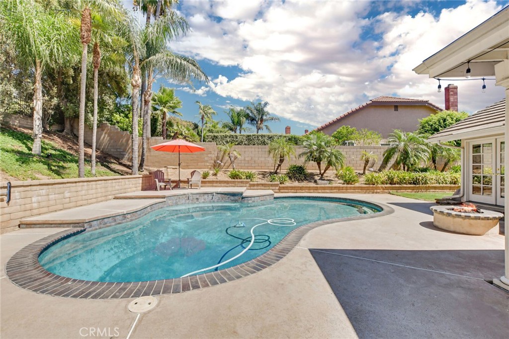 2123 Golden Hills