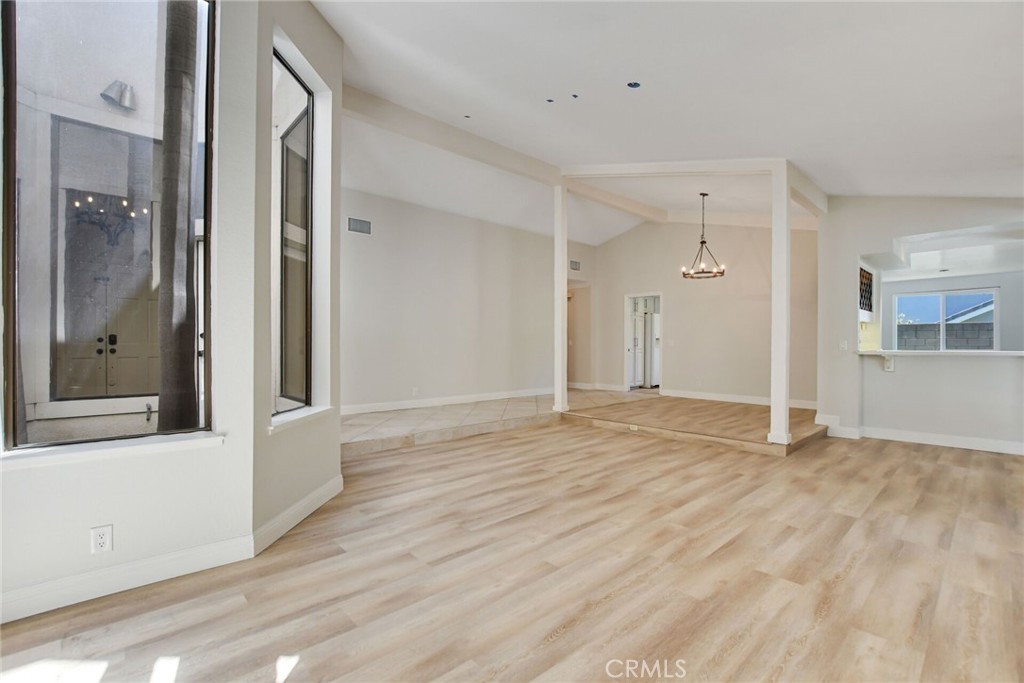 2123 Golden Hills
