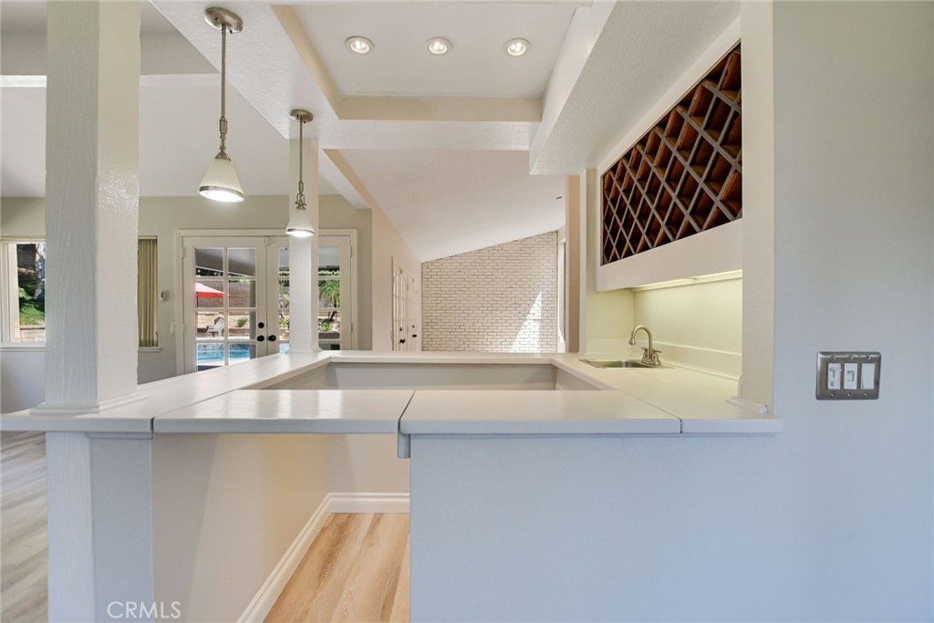 2123 Golden Hills