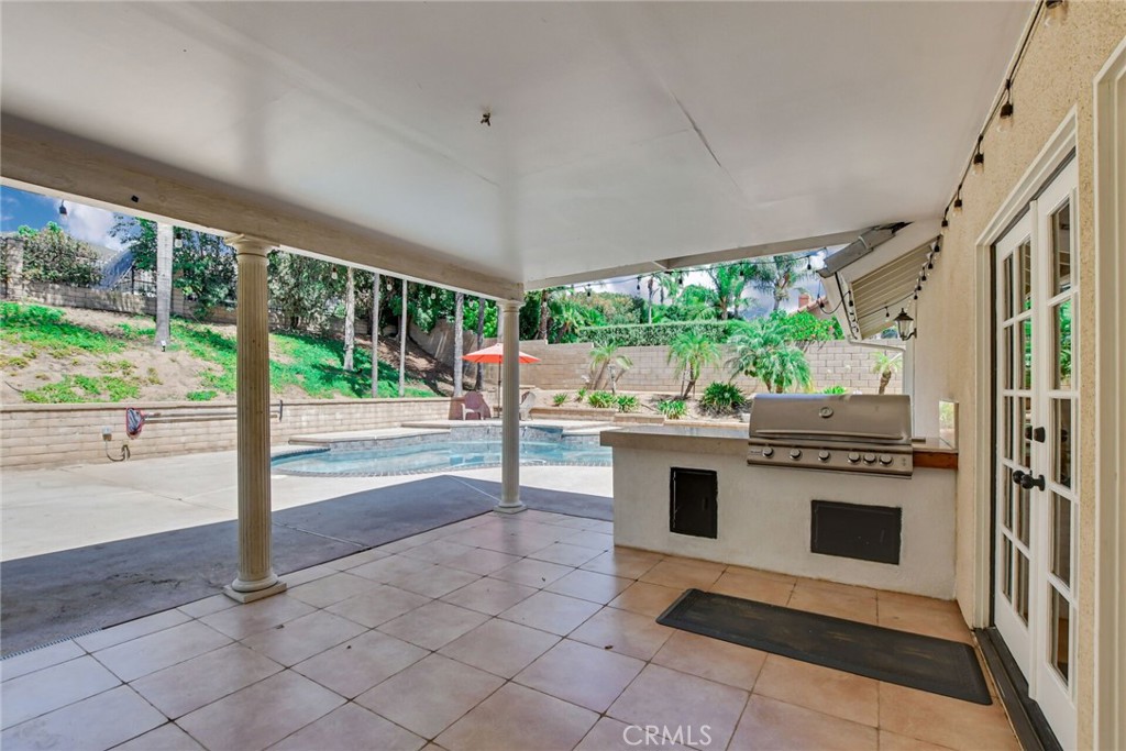 2123 Golden Hills