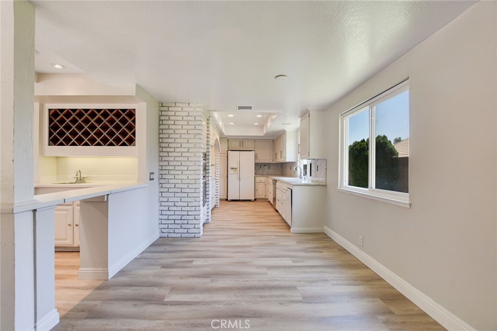 2123 Golden Hills