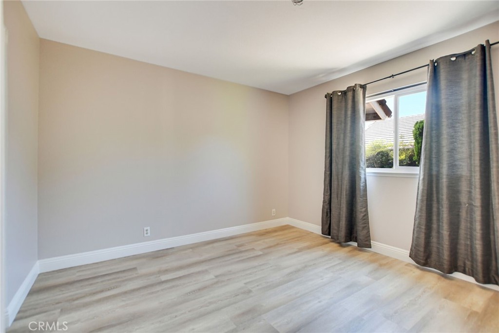 2123 Golden Hills