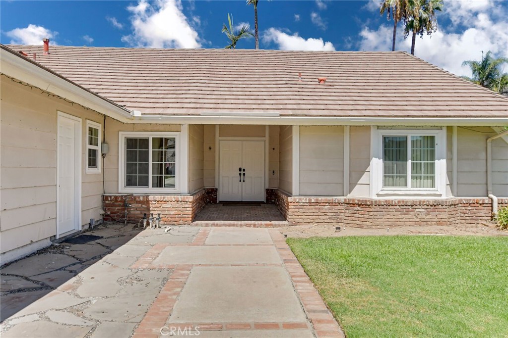 2123 Golden Hills