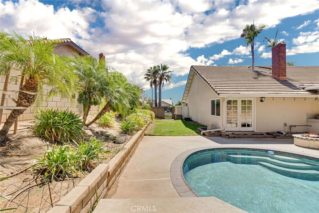 2123 Golden Hills