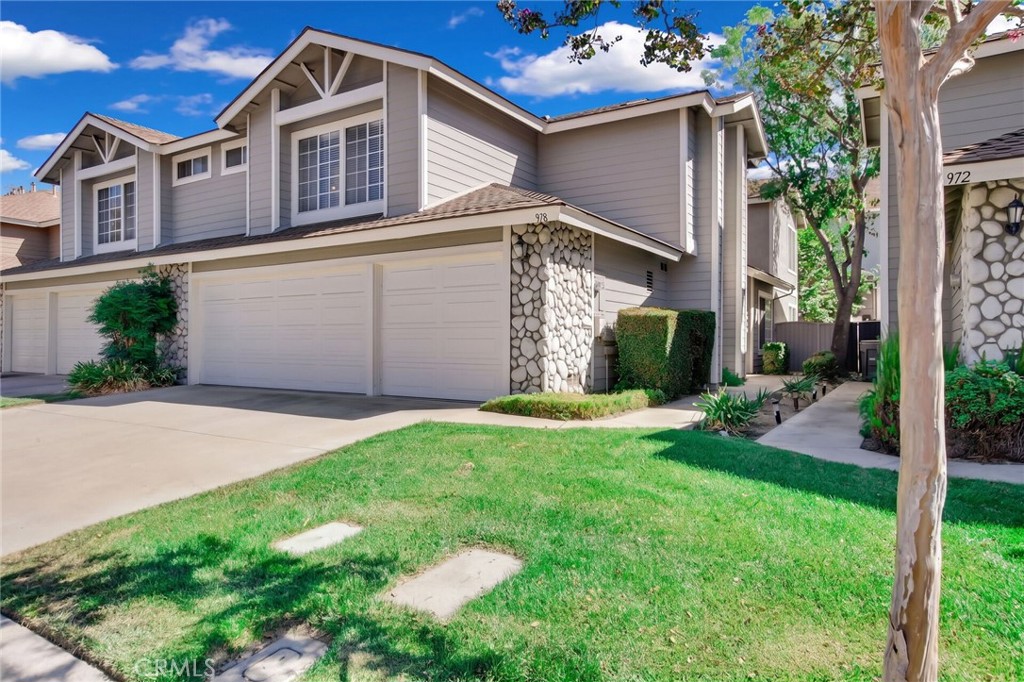 978 Carson Court