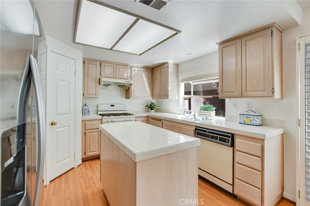 978 Carson Court