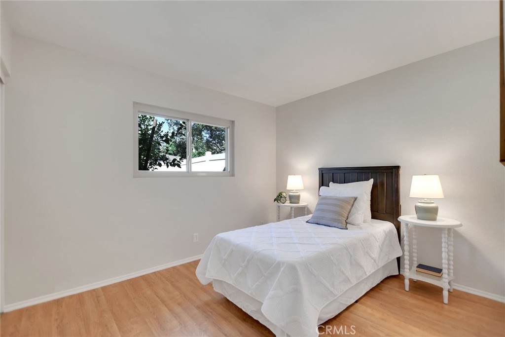 655 W Point O Woods