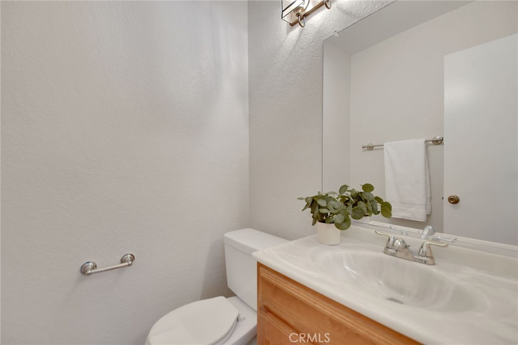 655 W Point O Woods