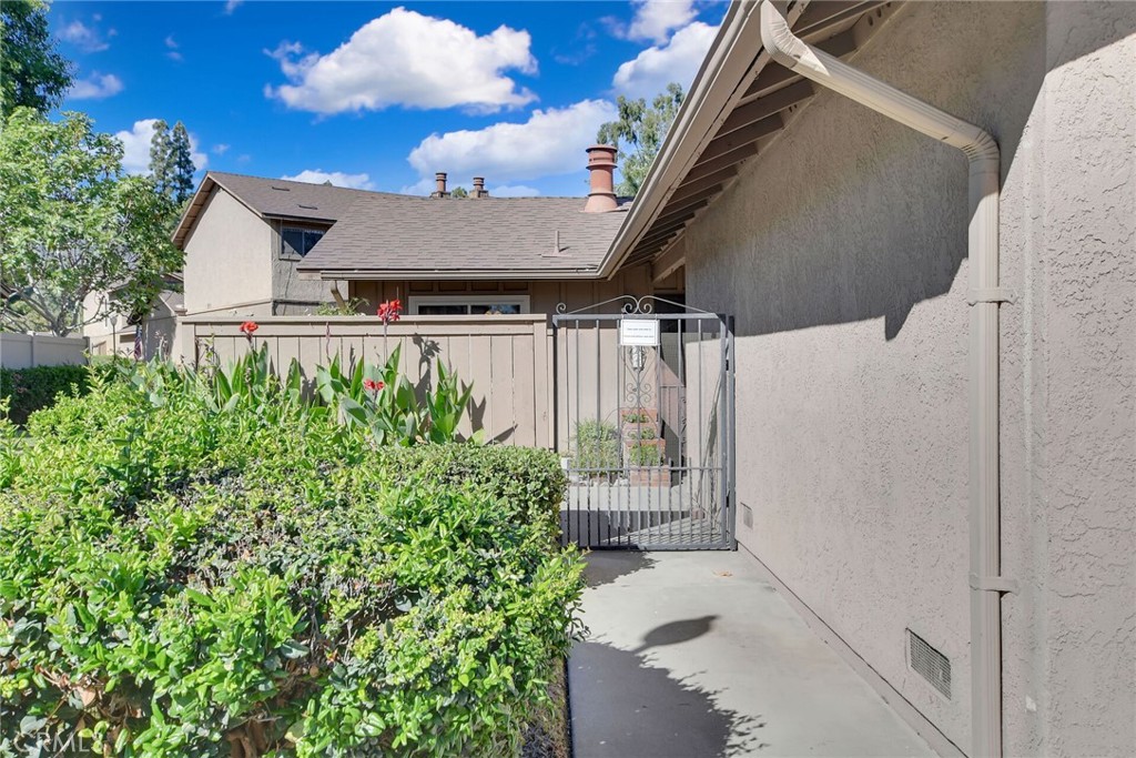 655 W Point O Woods
