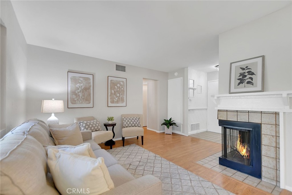 655 W Point O Woods