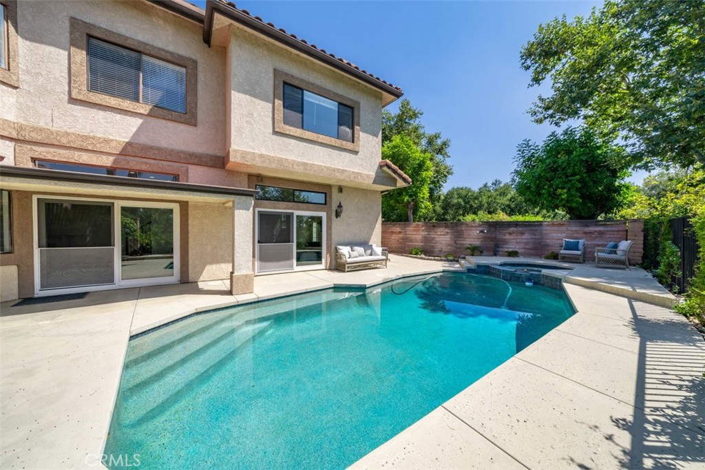 3182 Mockingbird Knolls