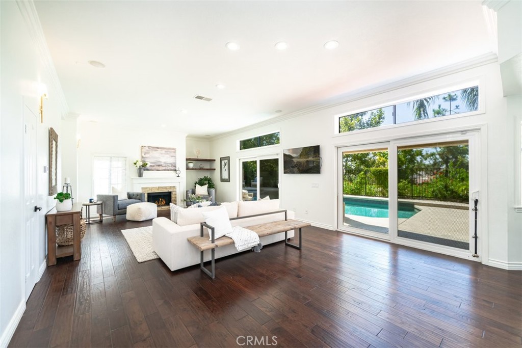 3182 Mockingbird Knolls