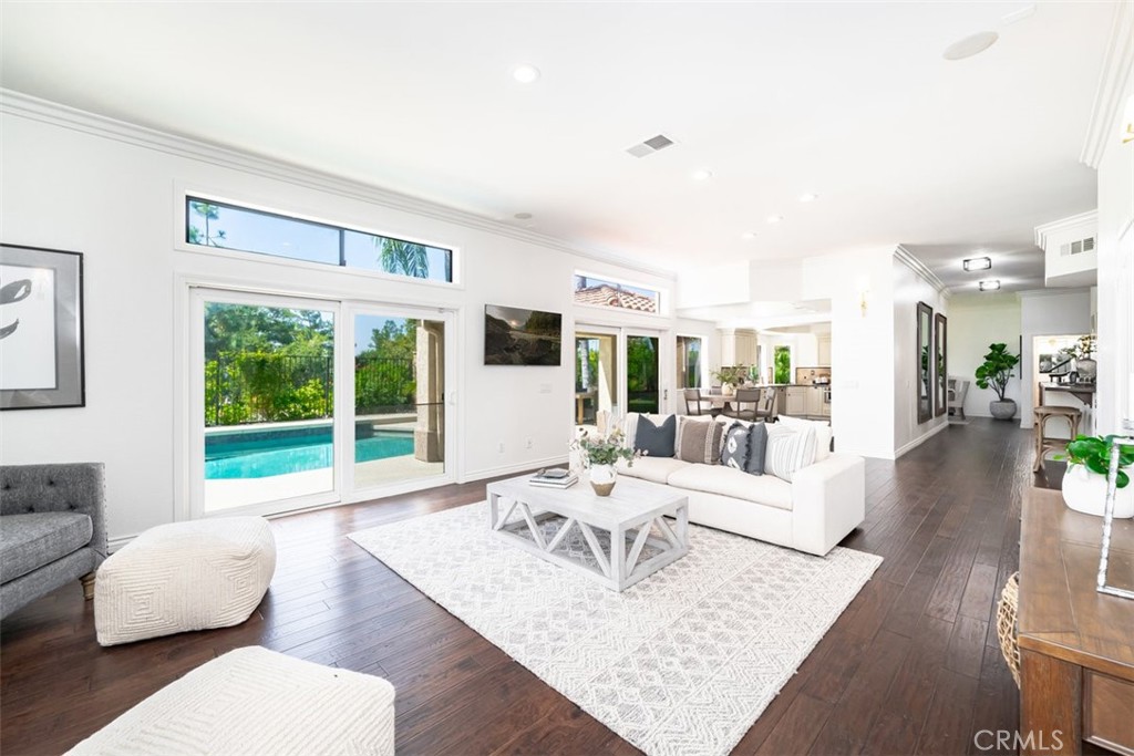 3182 Mockingbird Knolls