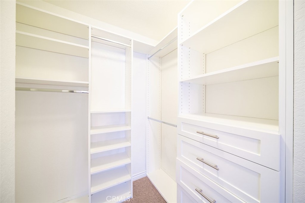 3182 Mockingbird Knolls
