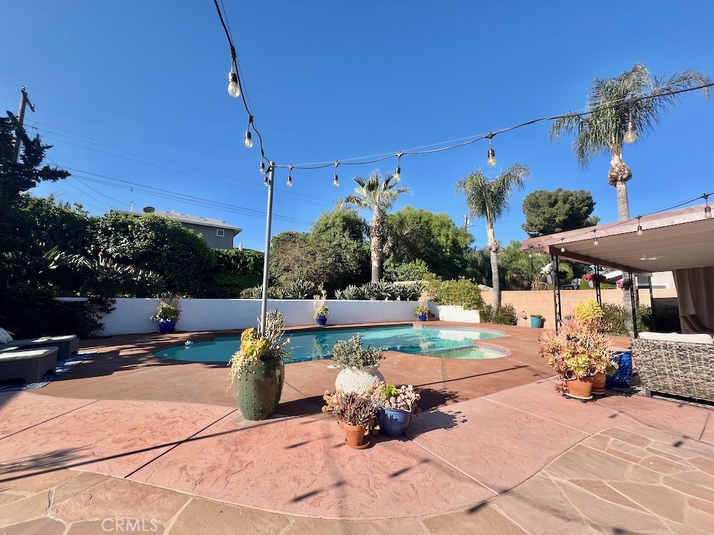 446 E Kendall Street