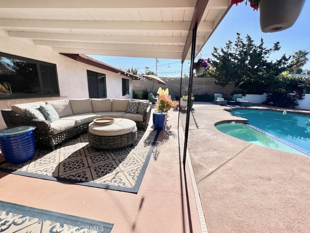 446 E Kendall Street