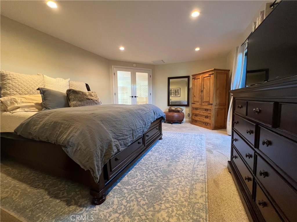 446 E Kendall Street