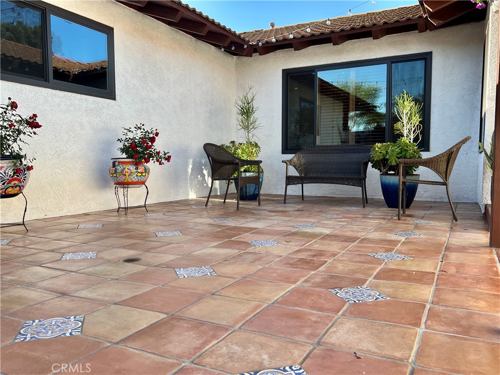 446 E Kendall Street