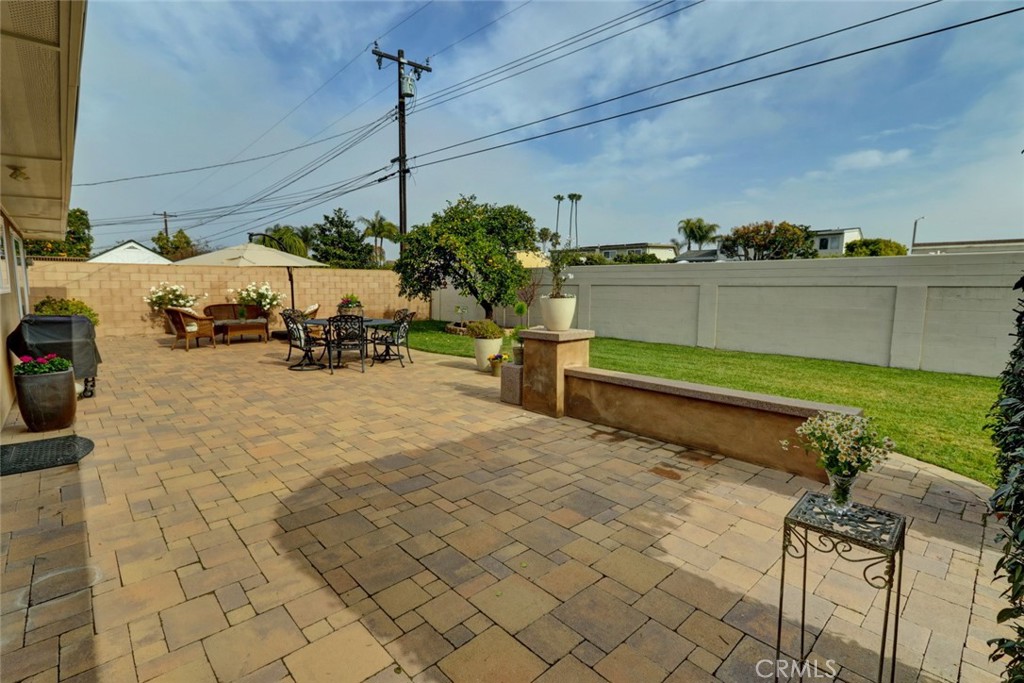 18962 Walnut Street