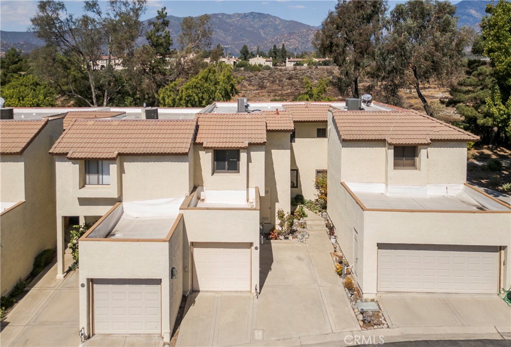 851 Endicott Drive
