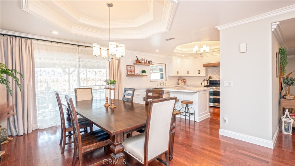 3181 Dawnview Avenue