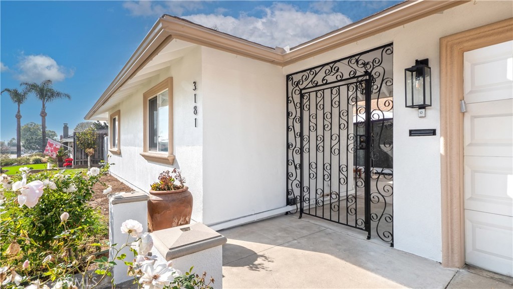 3181 Dawnview Avenue