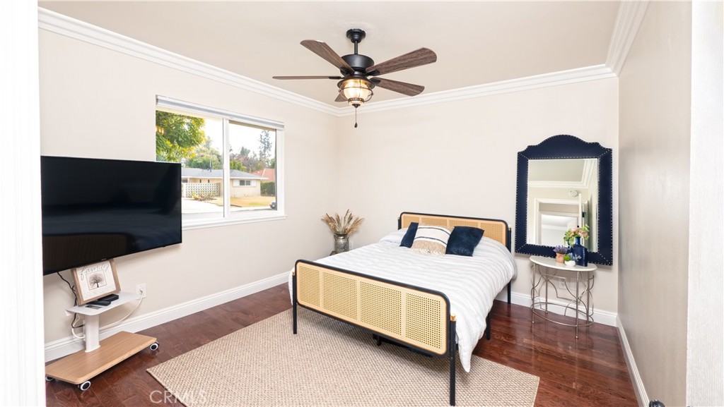 3181 Dawnview Avenue