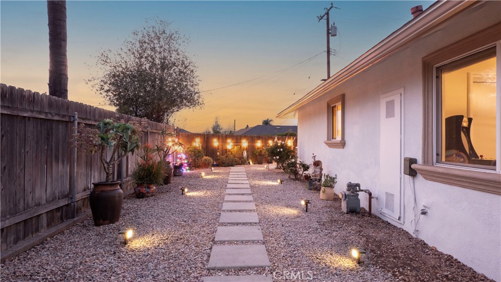 3181 Dawnview Avenue