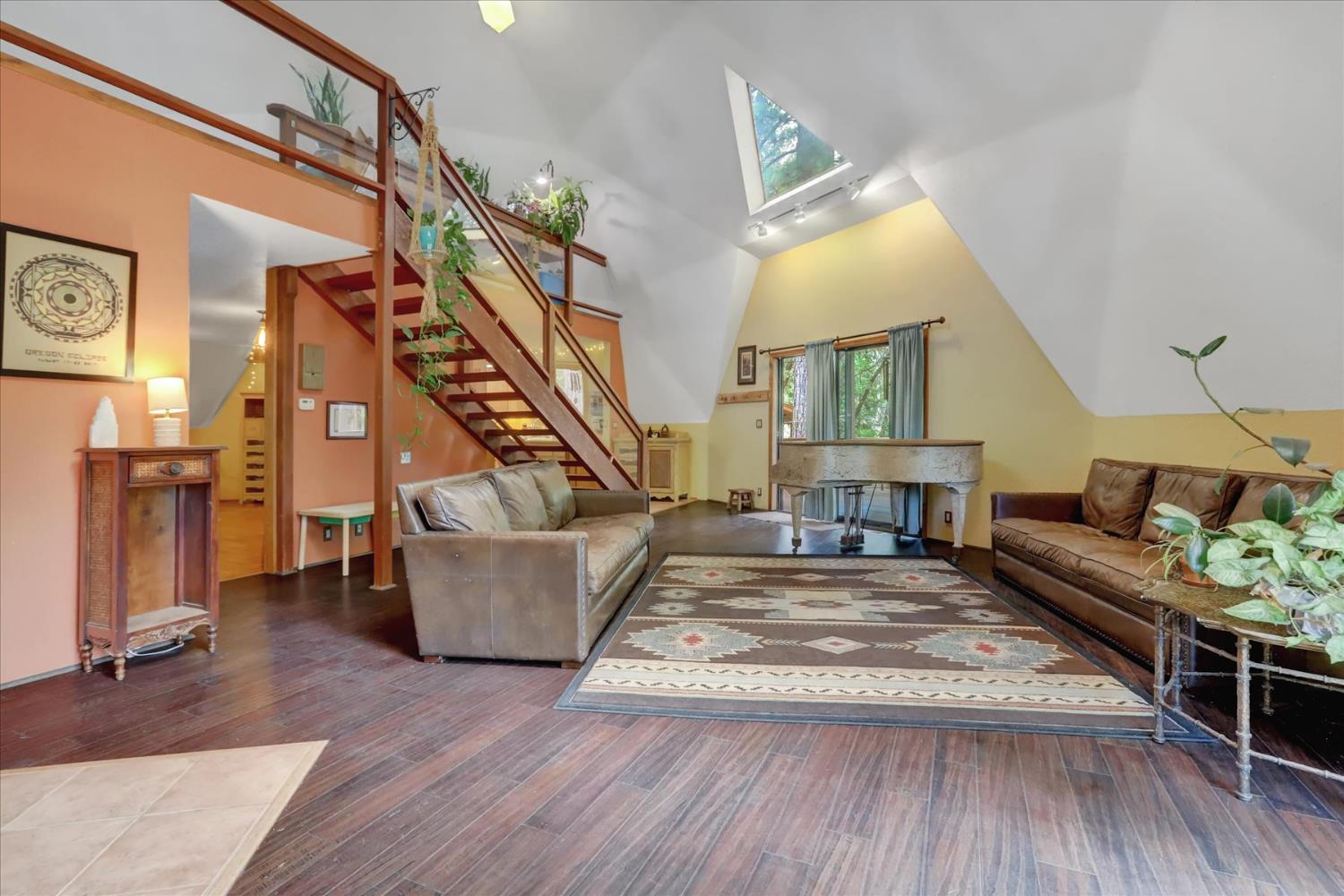 21580 Rambling Road