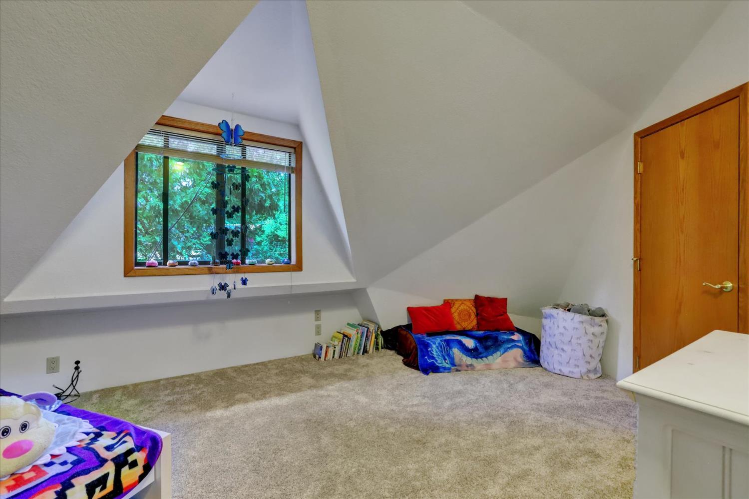 21580 Rambling Road