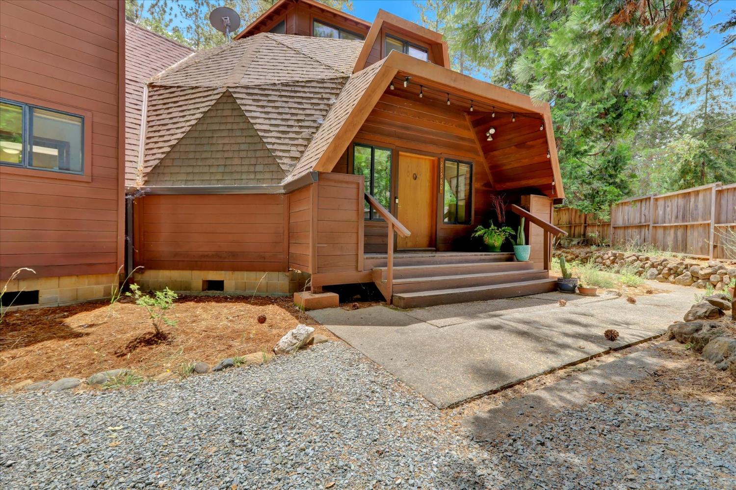21580 Rambling Road